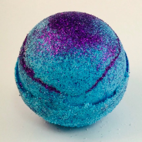 4 Pack Bath Bombs Gift Box - Picture 2 of 16